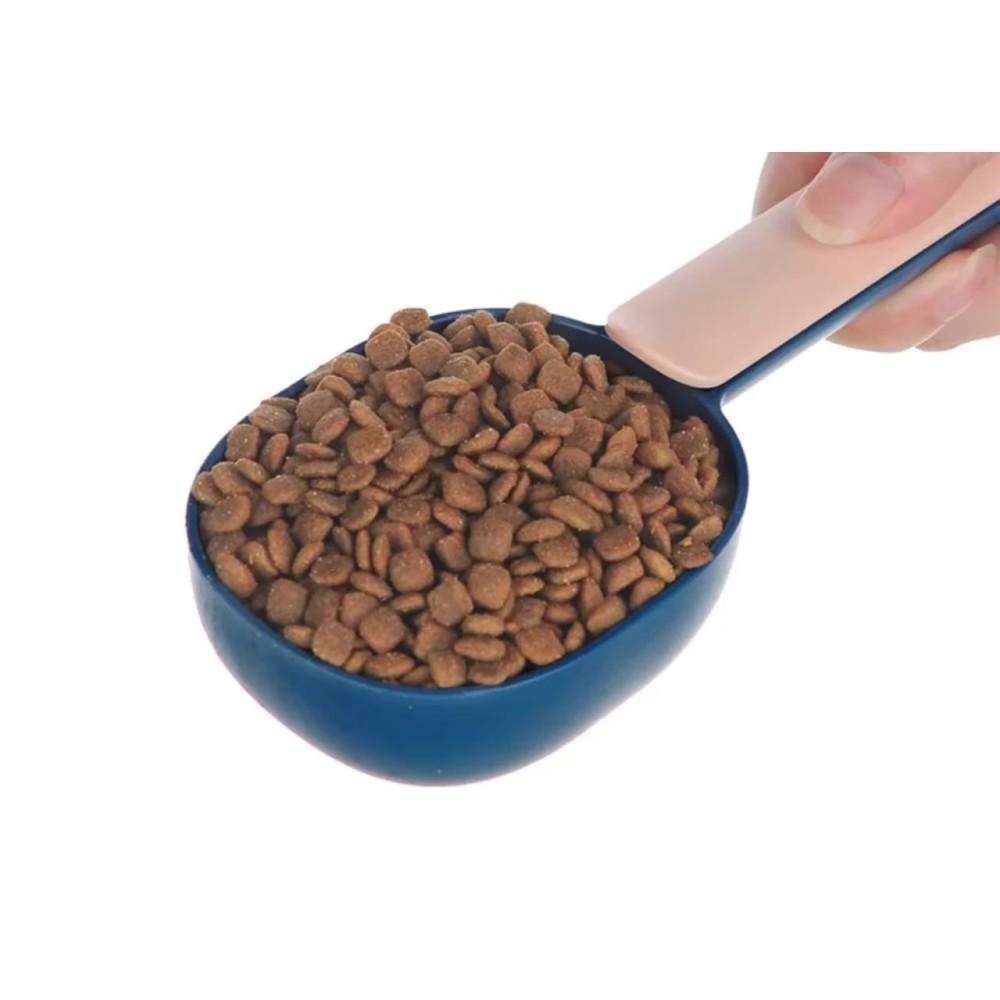 Pelle à croquettes avec pince.